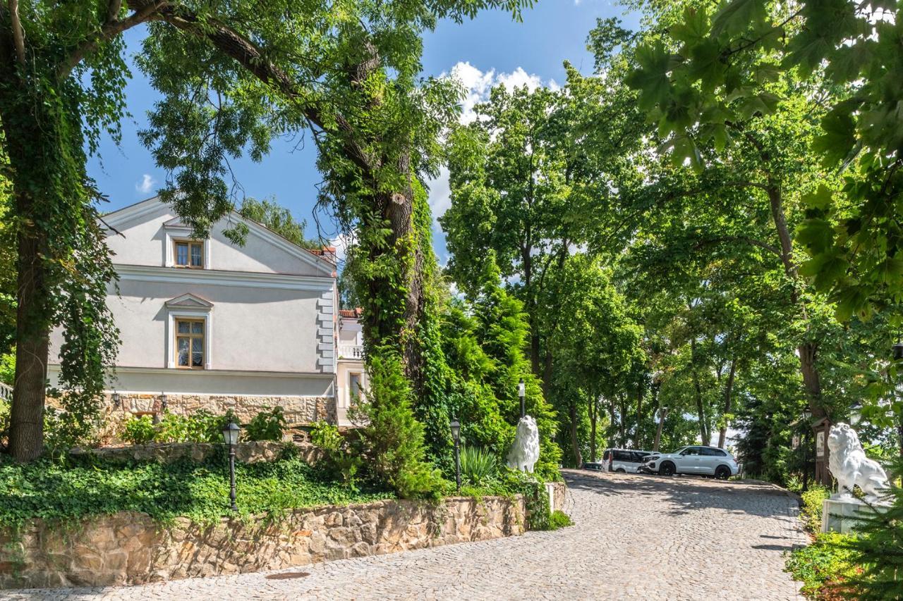 Palac Tarnowskich Hotel & Restauracja & Spa Ostrowiec Swietokrzyski Exterior photo