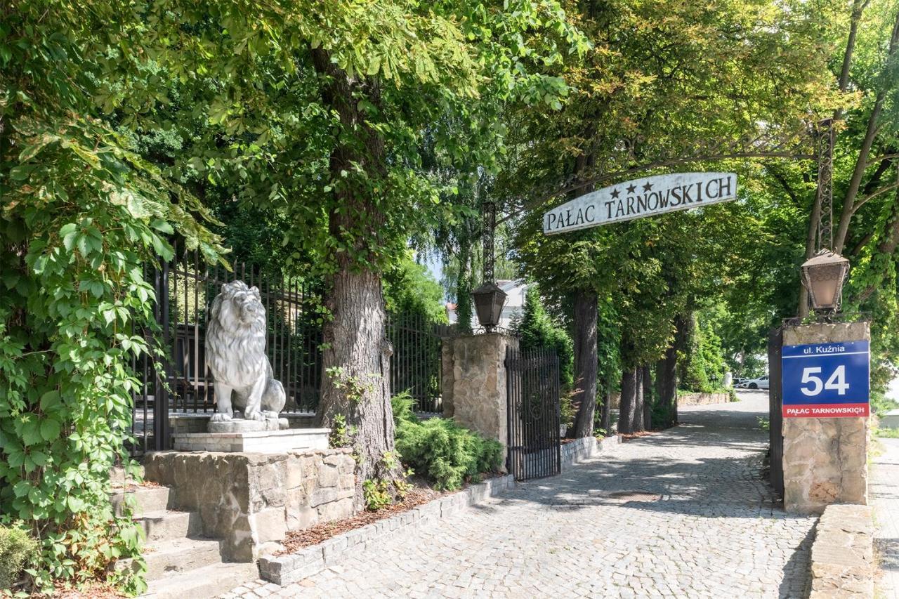 Palac Tarnowskich Hotel & Restauracja & Spa Ostrowiec Swietokrzyski Exterior photo